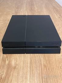 PlayStation 4 500gb + 4 giochi