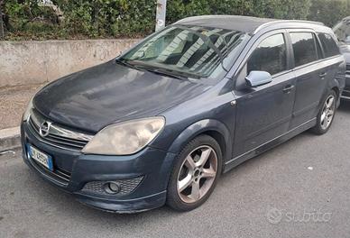 Opel astra sw usata