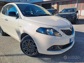 Lancia Ypsilon 1.0 FireFly 5 porte S&S Hybrid Ecoc