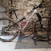 CUBE AMS ZERO99 C:68X
RACE 29 SMALL