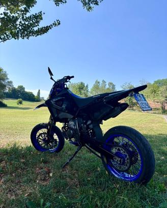 Moto Husqvarna SM 125 S