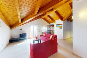 SPLENDIDA VILLA CON AMPIO GIARDINO E BOX AUTO