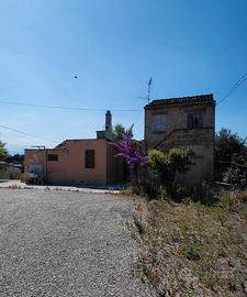 Casa rustica con terreno