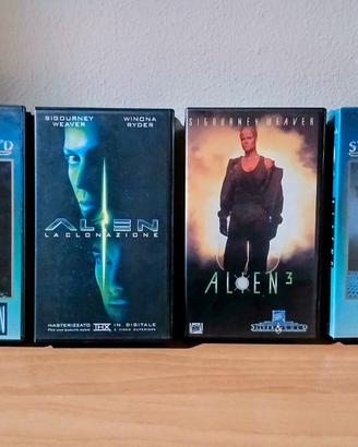 4 Videocassette di Alien