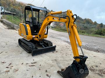 Mini escavatore JCB 802.4