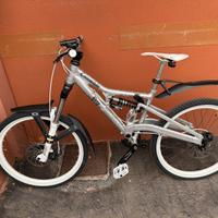 Bici MTB Cannondale Perp