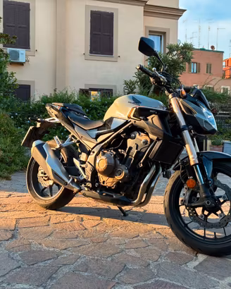 Honda CB 500 F