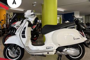 Piaggio Vespa 310 GTS hpe