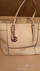 Borsa bianca Guess