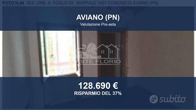 Immobile in asta di 229 m² con più di 5 locali a A