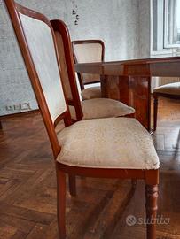 Tavolo e  mobile credenza