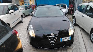 AlfaRomeo Giulietta 2015 1.6cc - PERFETTA