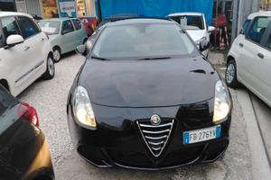 AlfaRomeo Giulietta 2015 1.6cc - PERFETTA