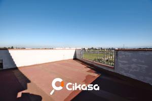 Decimomannu. Trilocale ultimo piano con terrazza