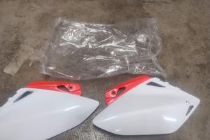 plastiche posteriori Honda CRF 2005