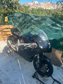 suzuki SV 650 da pista