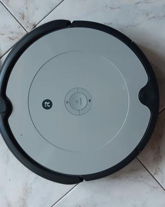iRobot Roomba 698 wifi robot aspirapolvere