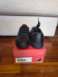 Scarpe nere Puma