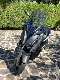 Scooter Yamaha x-max 300