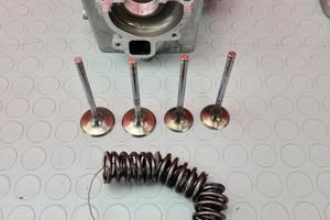 TESTATA COMPLETA KTM EXC 520 2002 2001 EX C 2000 1