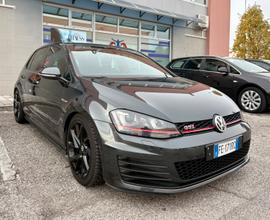 Volkswagen Golf GTI DSG