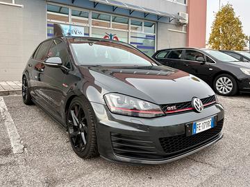 Volkswagen Golf GTI DSG