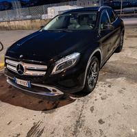 Mercedes GLA200
