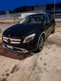 Mercedes GLA200