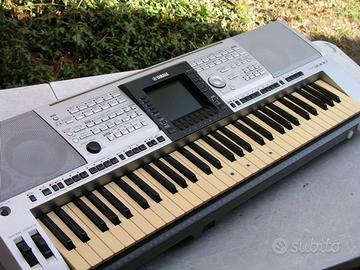 Yamaha PSR 3000