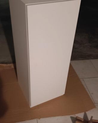 mobiletto bianco