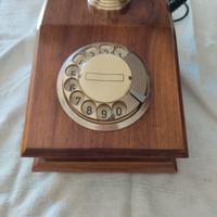 Telefono in legno