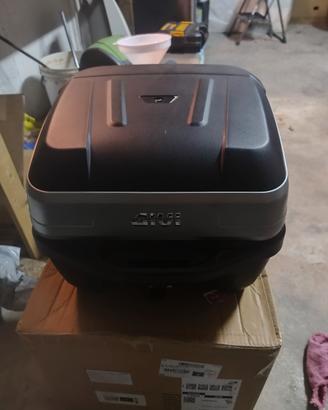  bauletto givi 38 LT  monolock 