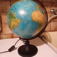 mappamondo luminoso