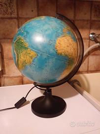mappamondo luminoso