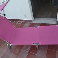 sdraio rosa con parasole e manici