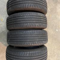 Bridgestone 215/60R17 96H estive