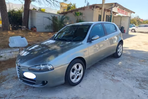 Alfa Romeo 147 1.9 JTD TRATTABILE LEGGI