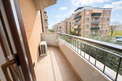 MONOLOCALE A TORRILE