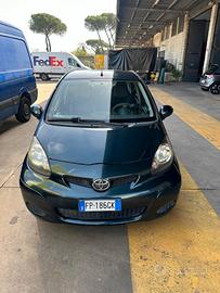 TOYOTA Aygo 1ª serie - 2013