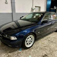 BMW SERIE 5 E39 523i