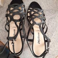 Sandali Melluso donna in pelle nera mis. 41.Nuovi