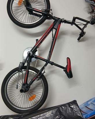 bicicletta BMX 