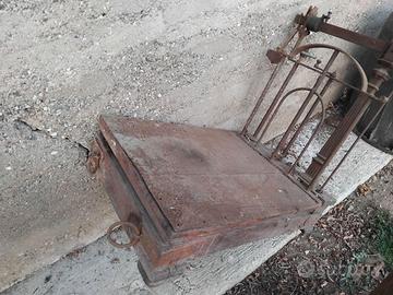 Antica bilancia bascula