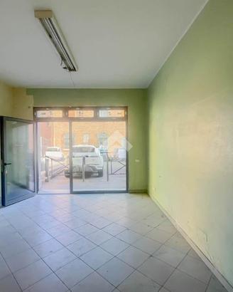 NEGOZIO A CASTELNUOVO RANGONE