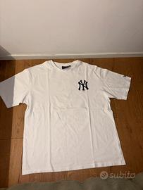 t-shirt NEW ERA  taglia XL