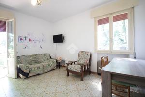 3 LOCALI A LIZZANO IN BELVEDERE