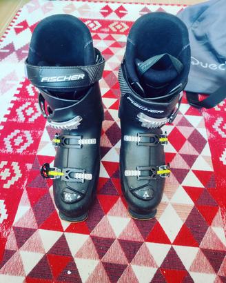 scarponi sci FISCHER