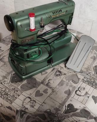 Macchina per cucire  Husqvarna 