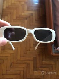 Occhiali bianchi
