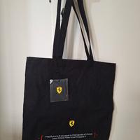 Shopper Ferrari